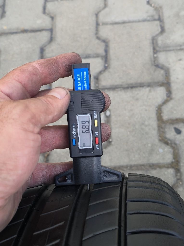205 45 17 Michelin 2бр.