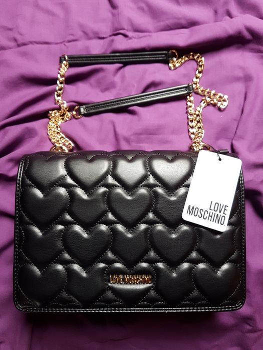 оригинални чанти LOVE MOSCHINO