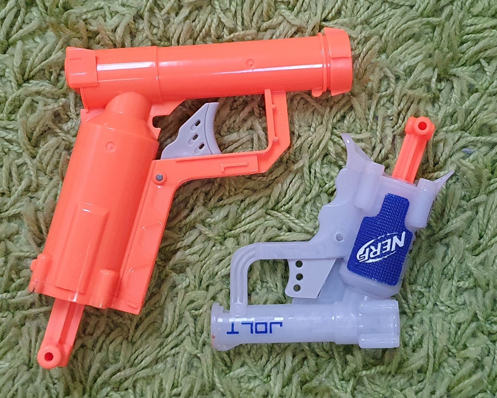 Различни Nerf пистолети