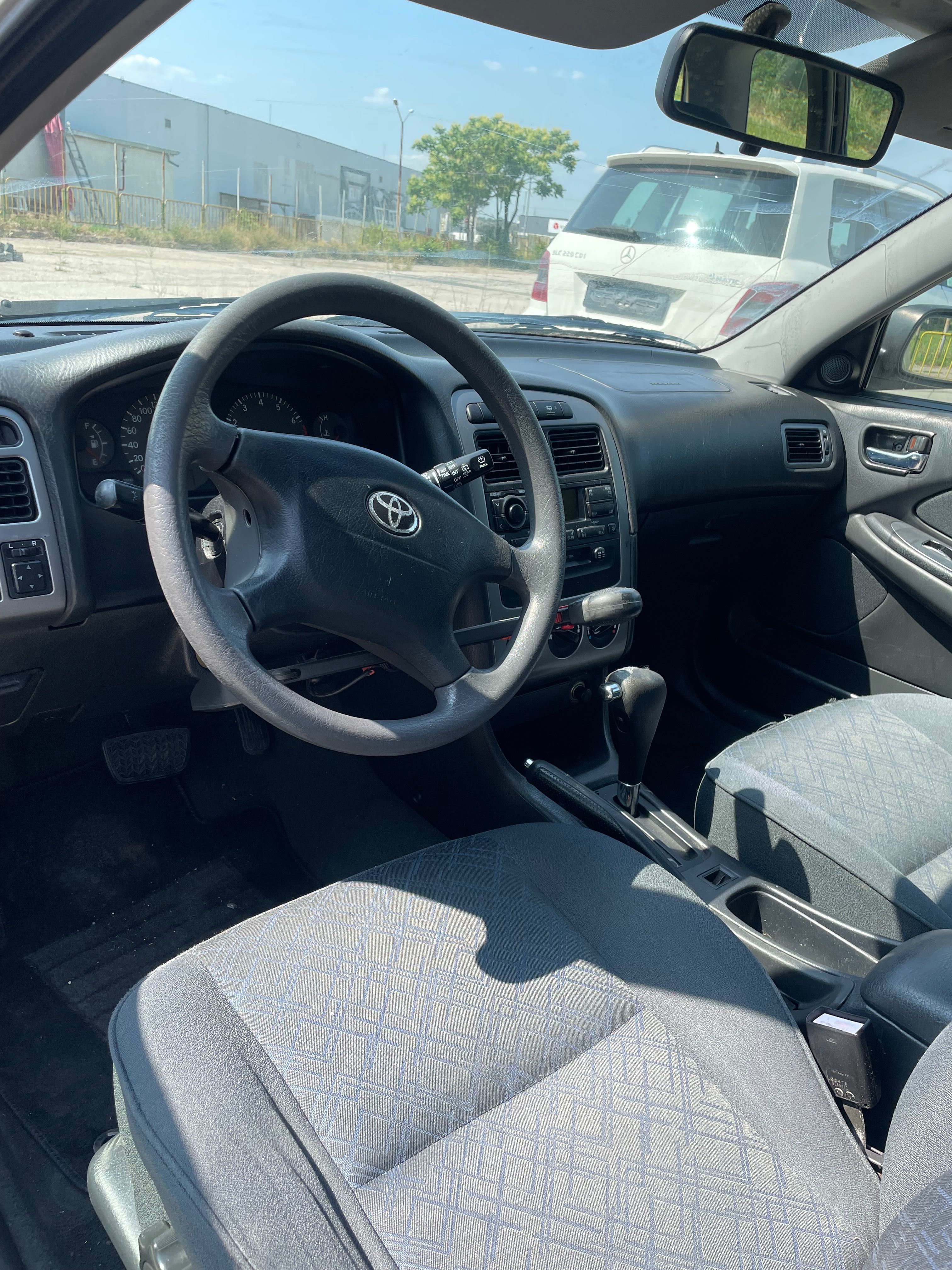 Toyota Avensis 1.8 vvti , автоматик