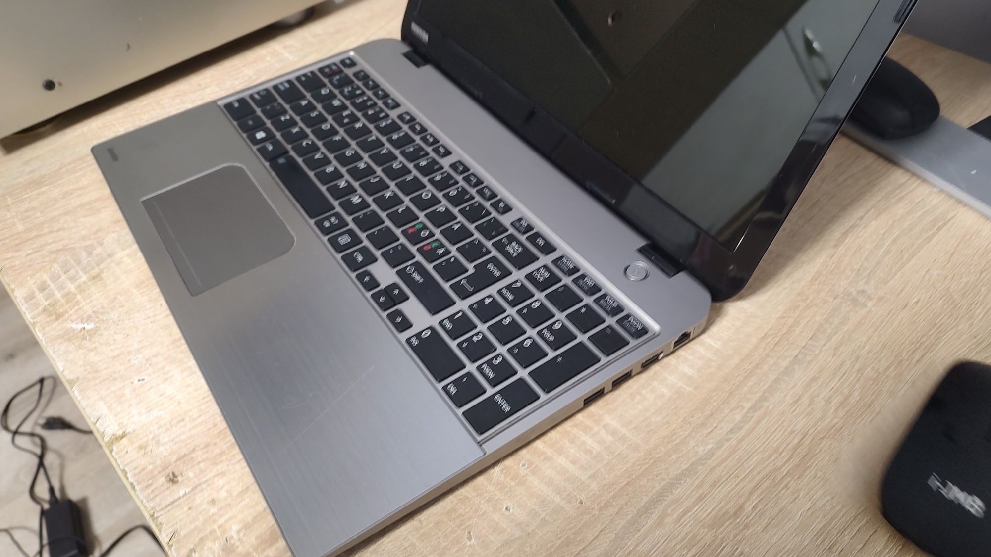 Toshiba M 50D laptop