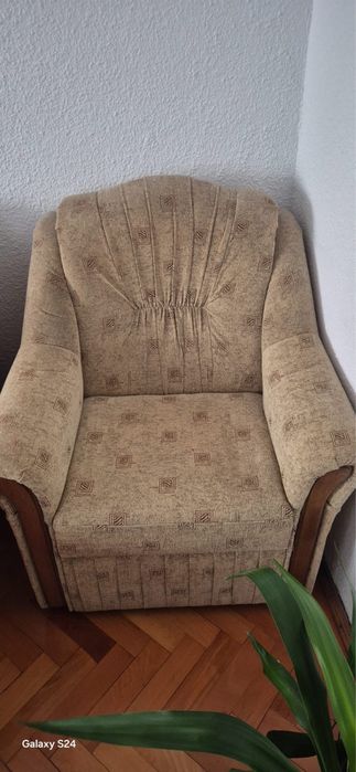 Canapea Extensibila plus 2 Fotolii Vand Urgent