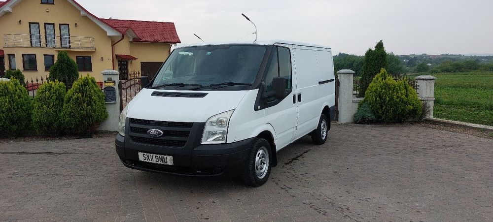 Ford Transit din 2012 motor 2.2 diesel Euro 5 Volan pe dreapta