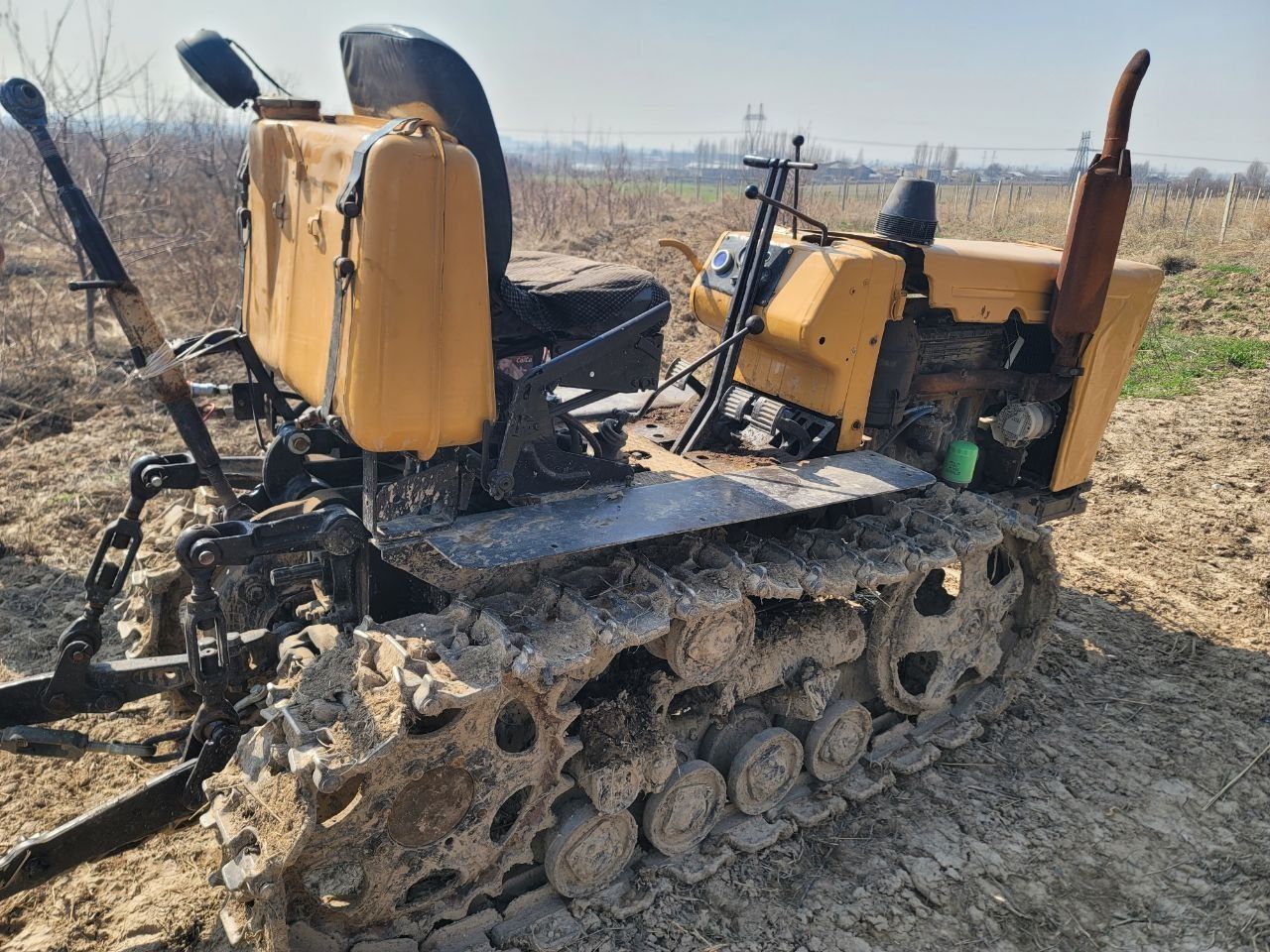 Гусеничный трактор Болгар Т-54