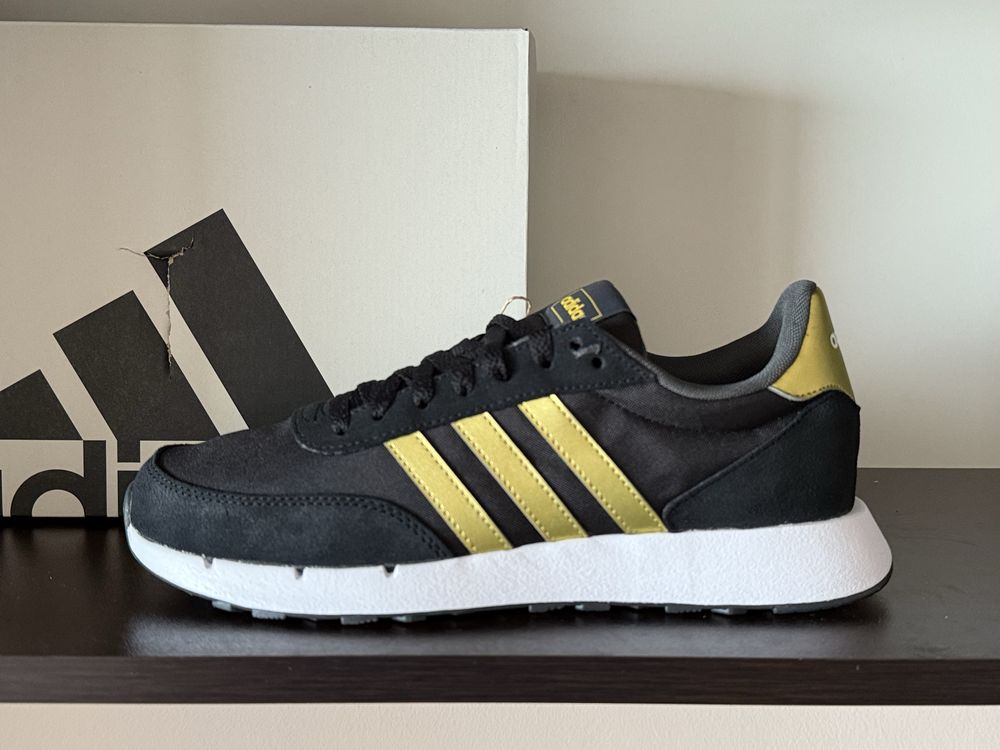 Adidas Run 60s 2.0 /40номер 24.5см Стелка Нови с Кутия