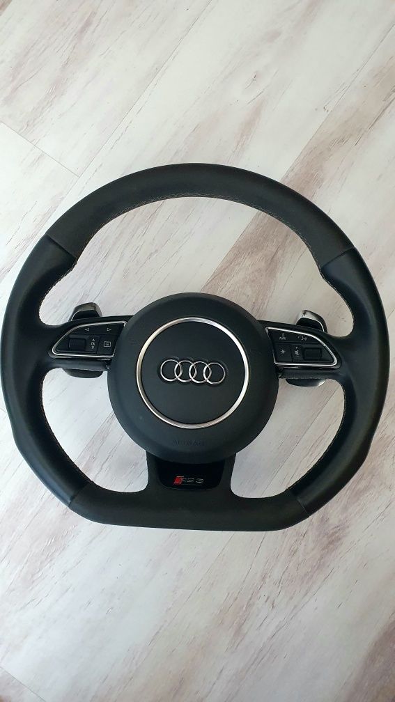 Волан с пера RS 3 8V