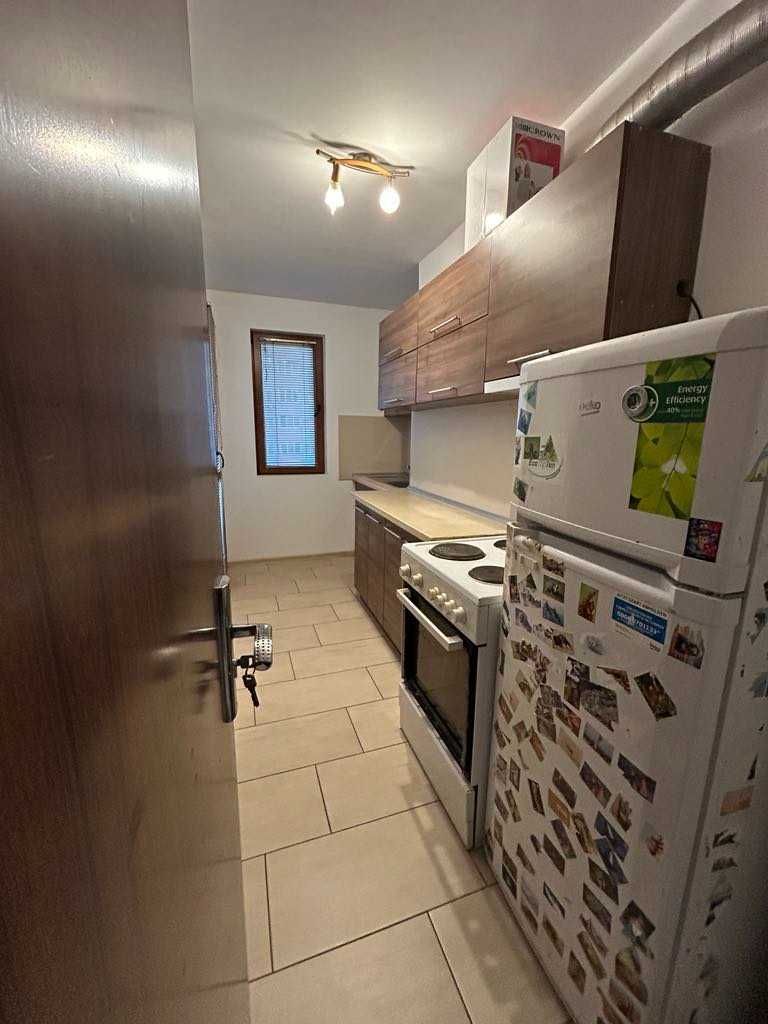 Дава се под наем Тристаен апартамент в Шумен, Пазара - 90 кв.м за 433.5 € - Снимка #2