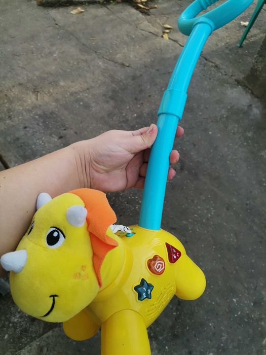 Детска музикална играчка за бутане на Феликс тойс