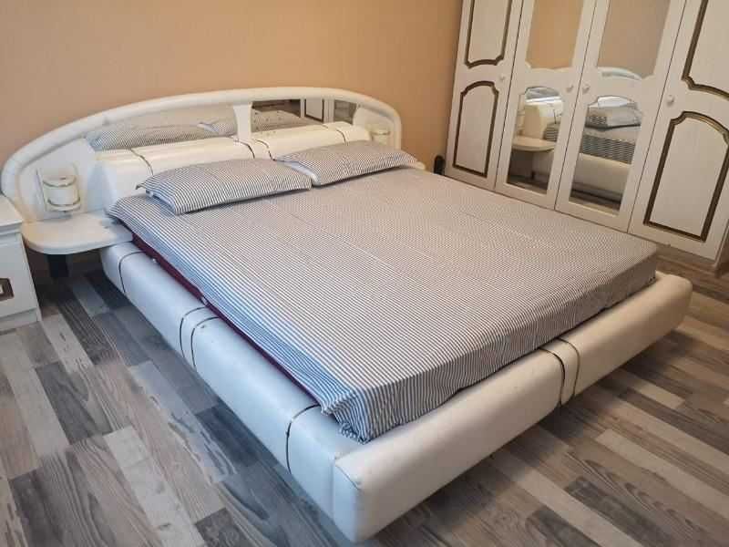 Продава се Тристаен апартамент в София, Иван Вазов - 109 кв.м за 1734 €/кв.м - Снимка #1