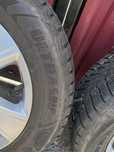 4 Anvelope Iarna Goodyear Ultra Performance Grip 235 60 R17  ci1