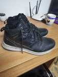 Adidasi skechers de iarna marimea 42