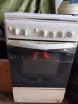 Vand aragaz INDESIT,utilizat ,stare buna de functionare