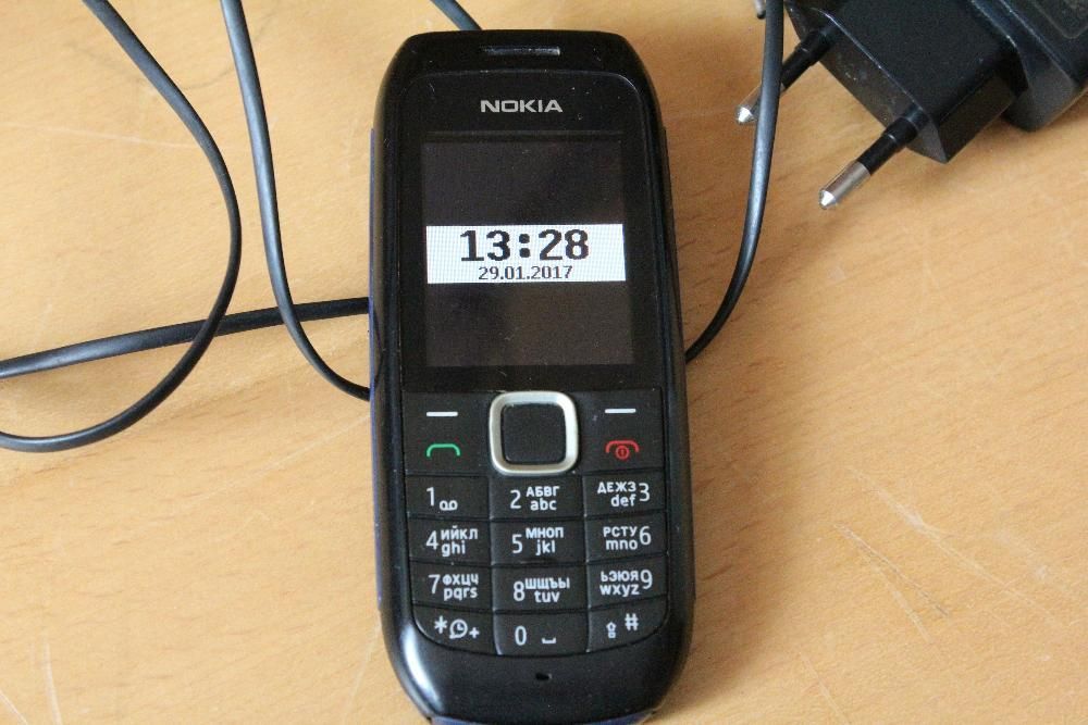 Nokia 1616 с фенерче и радио