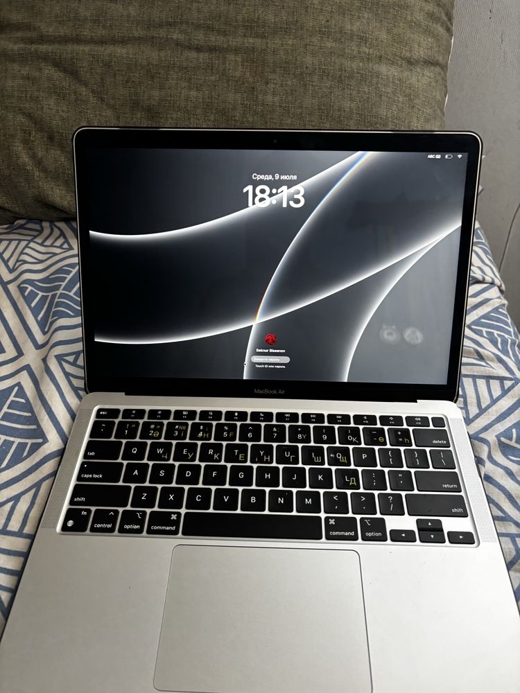 Макбук air Apple M1