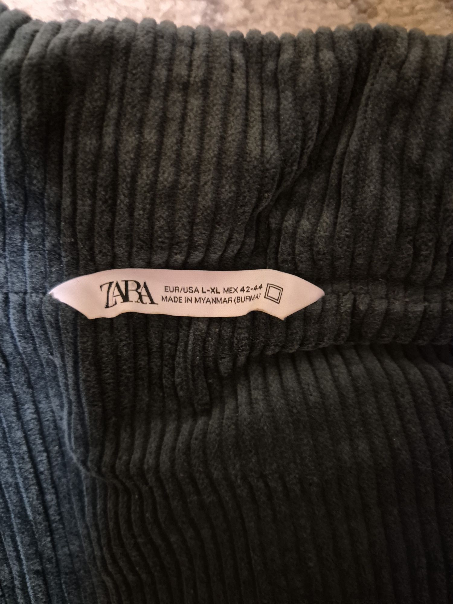 Мъжки елек зелен ZARA размер L/XL