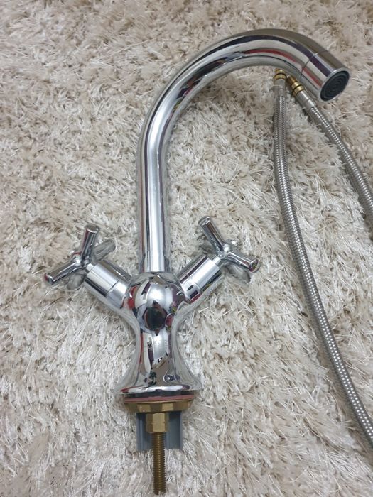 Vând baterie chiuveta