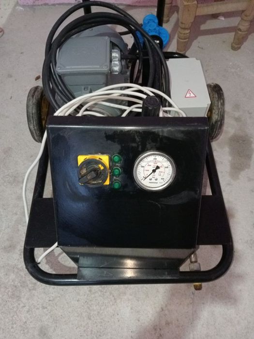 moyka aparat sotiladi oladiganlar uchun narxi kelishgan xolda xolati i