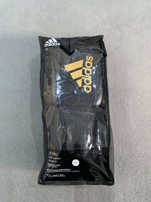 Боксови ръкавици adidas