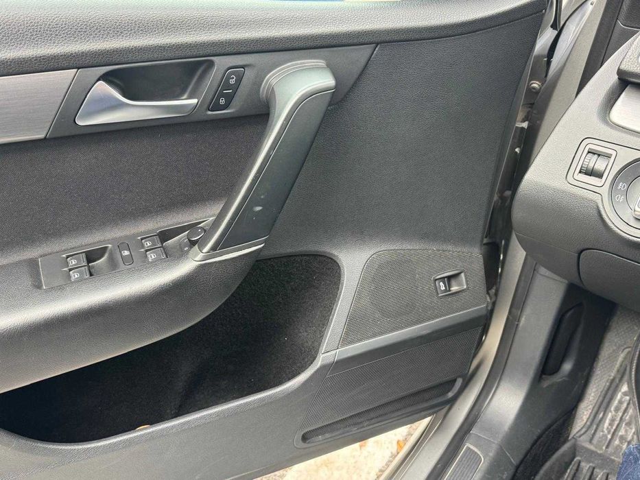 VW Passat B7 / 2.0 TDI  177 Cp / DSG / An 2014 Euro5 / Full Led