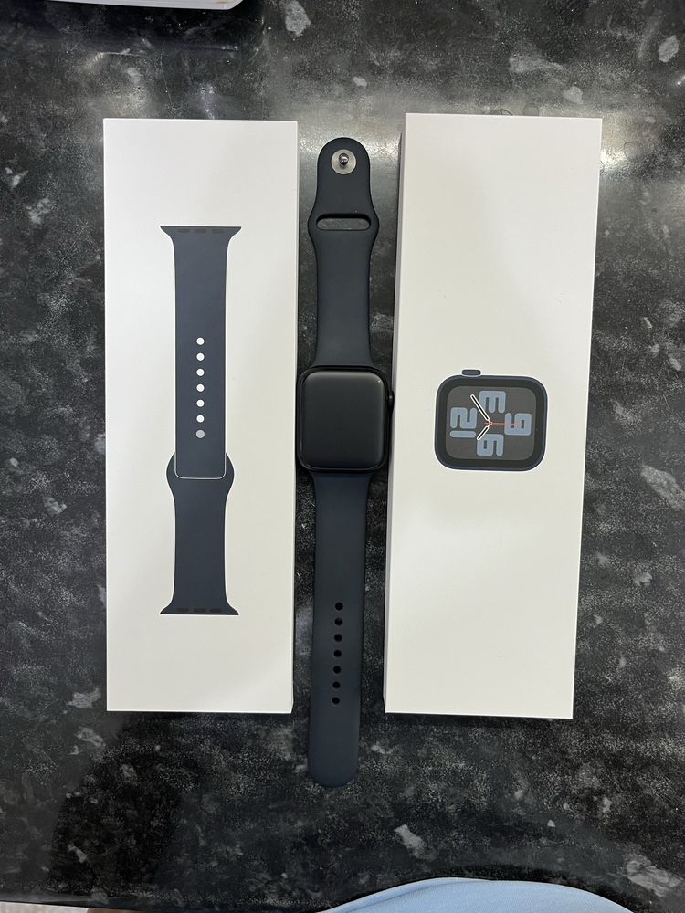 Продам AppleWatch Se 2