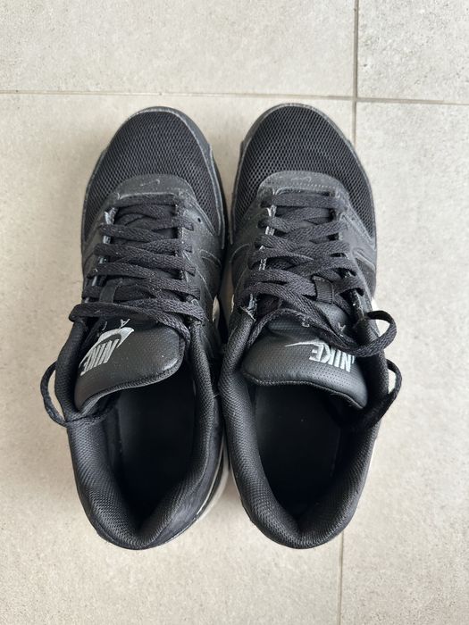 Nike Air Max, marime 45, stare foarte buna