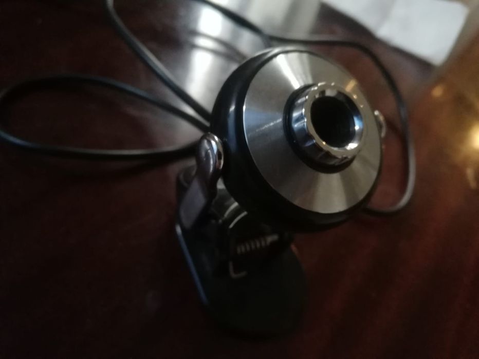 Продам вебкамеру