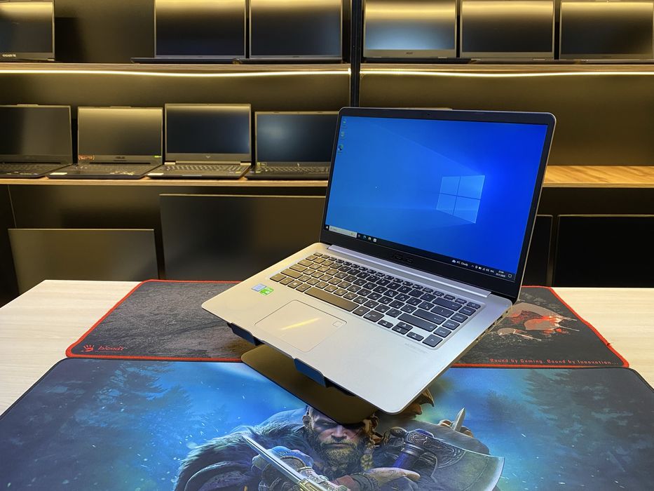 Ноутбук Asus VivoBook S15 Core i7-7500U! 8GB! SSD 240GB! GeForce 940MX