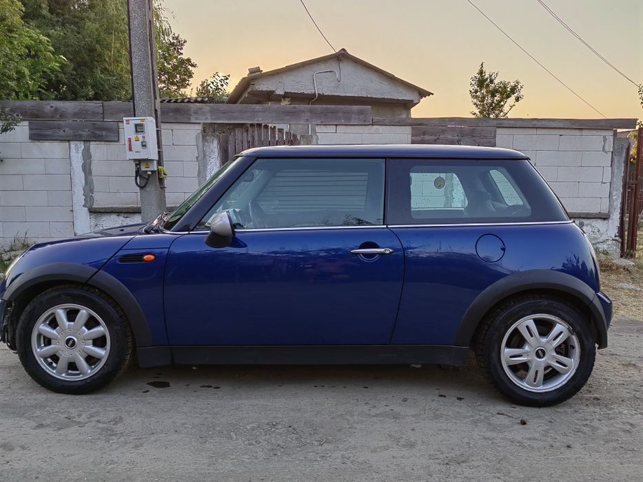 Mini one 2003 Lovit pret 3000 lei