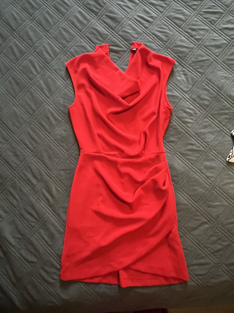 Рокля ZARA червена