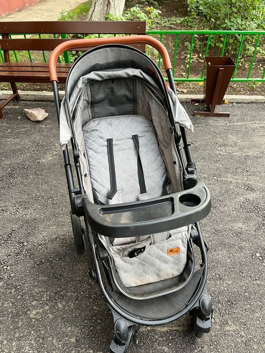 Продам детскую коляску