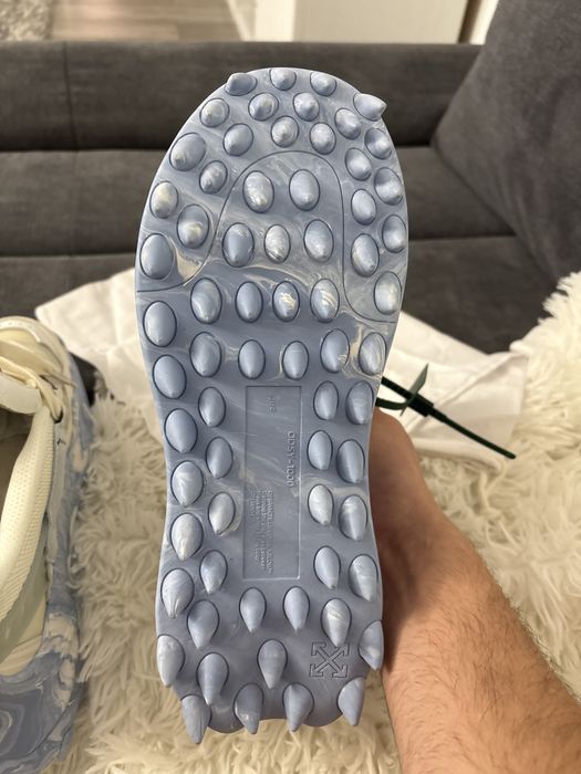 Off-White Odsy 1000