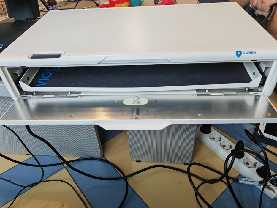 Дезинфектираща камера с UV-C лъчи "Vioguard"модел-Cubby за Ел.у-ва.