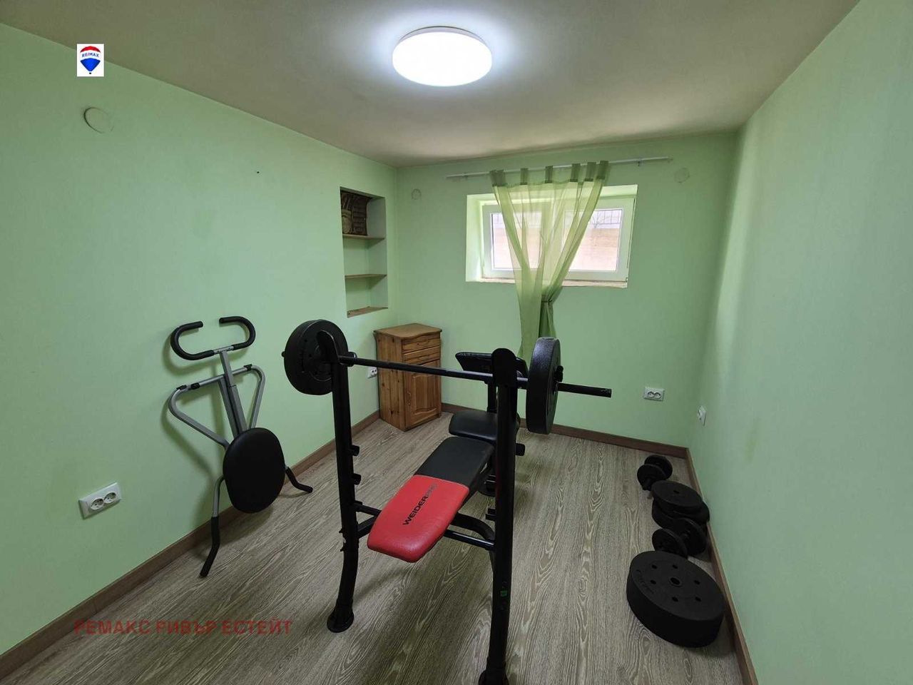 Продава се Етаж от къща в Русе, Дружба 2 - 151 кв.м за 1046 €/кв.м - Снимка #6