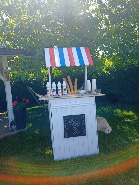 Ice cream bar Toneta de înghețată