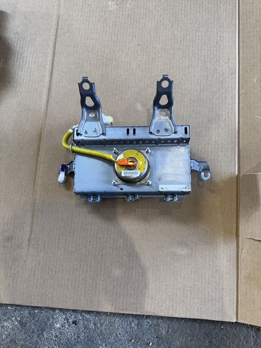 Airbag volan-pasager Toyota Prius 3/ Prius plus Hybrid