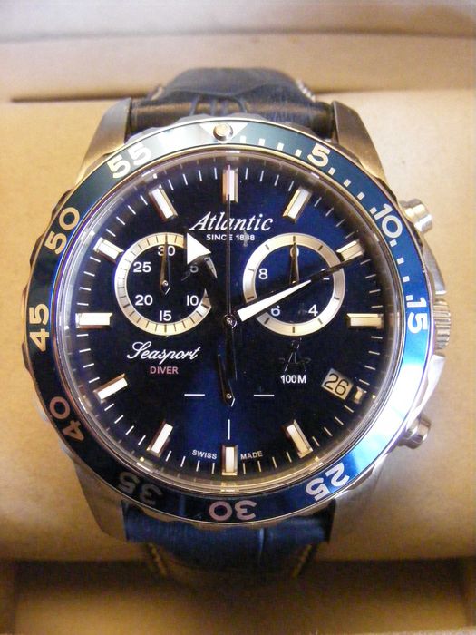 Atlantic Seasport Men Diver Chronograph 100 M.