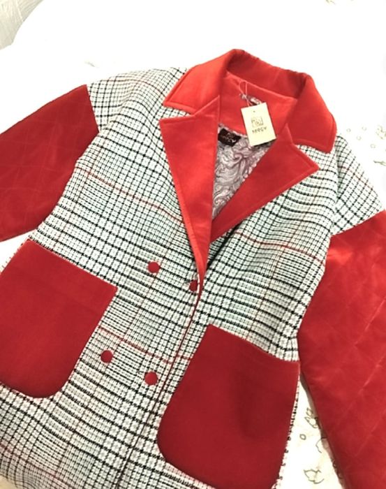 Пальто новое продам