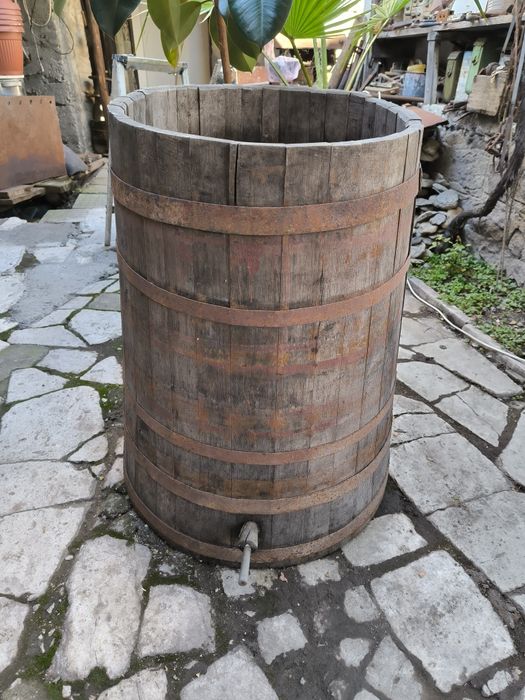 Дъбова каца 200л.