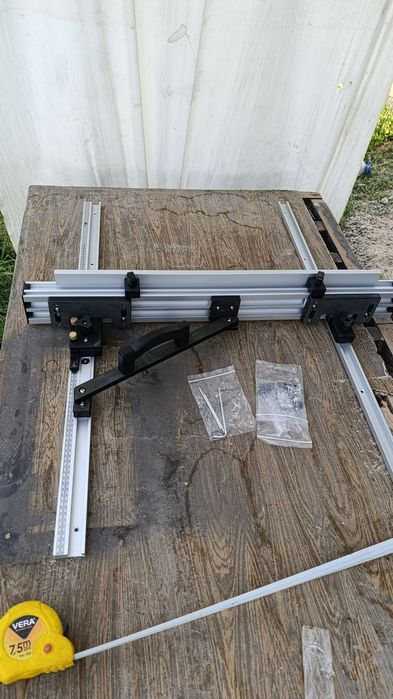 Параллельный упор для циркулярного стола.