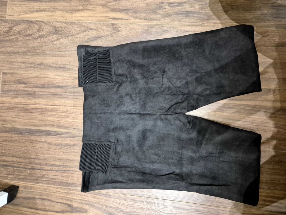 Нов велурен клин