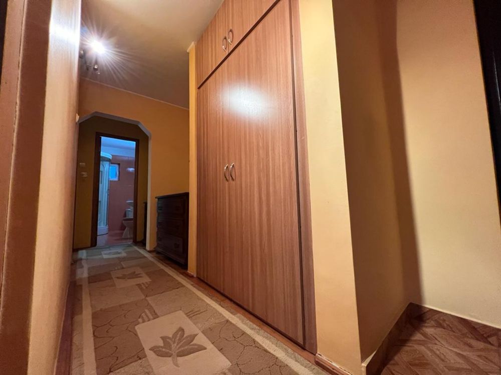 Inchiriez apartament 2 camere Ostroveni