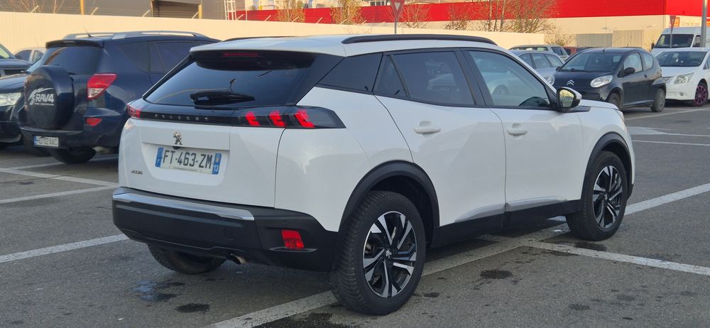 Peugeot 2008 1.5 Diesel * BlueHdi *