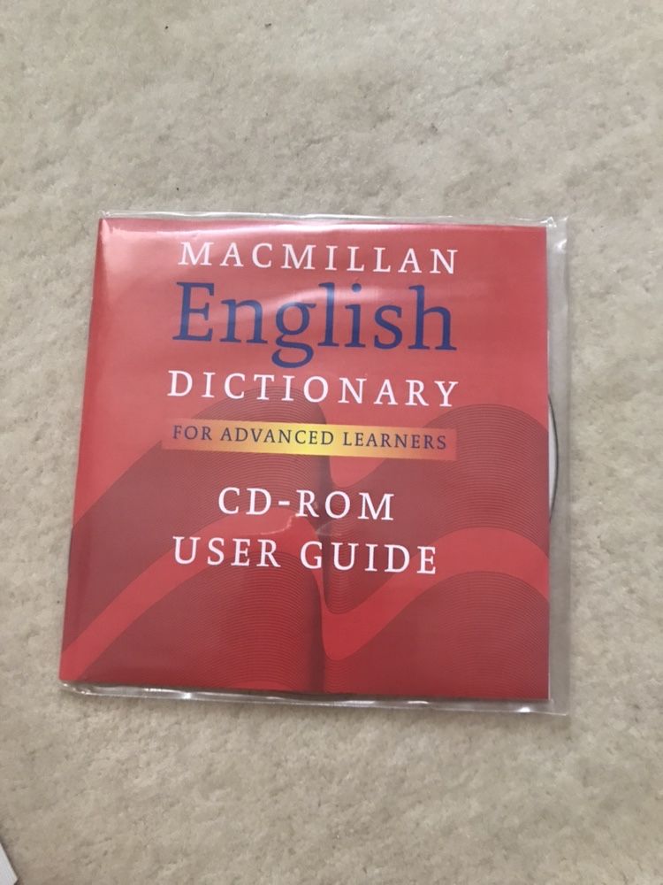 Macmillan Dictionar englez + CD