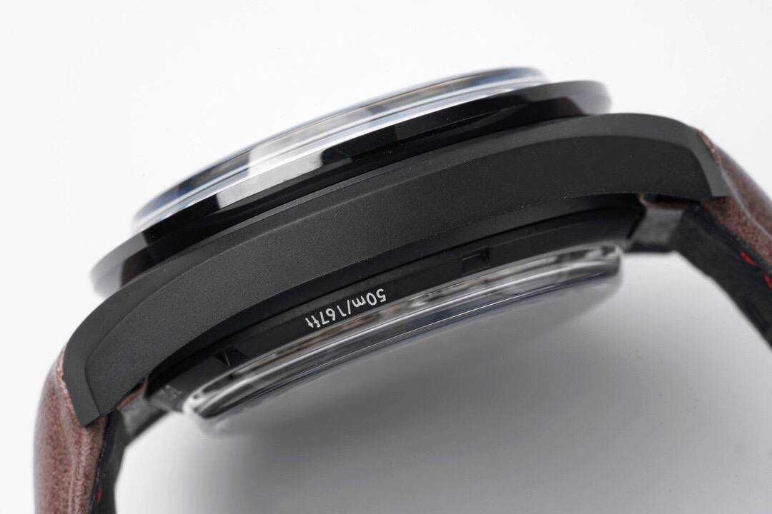 omega seamaster dark side of the moon 4