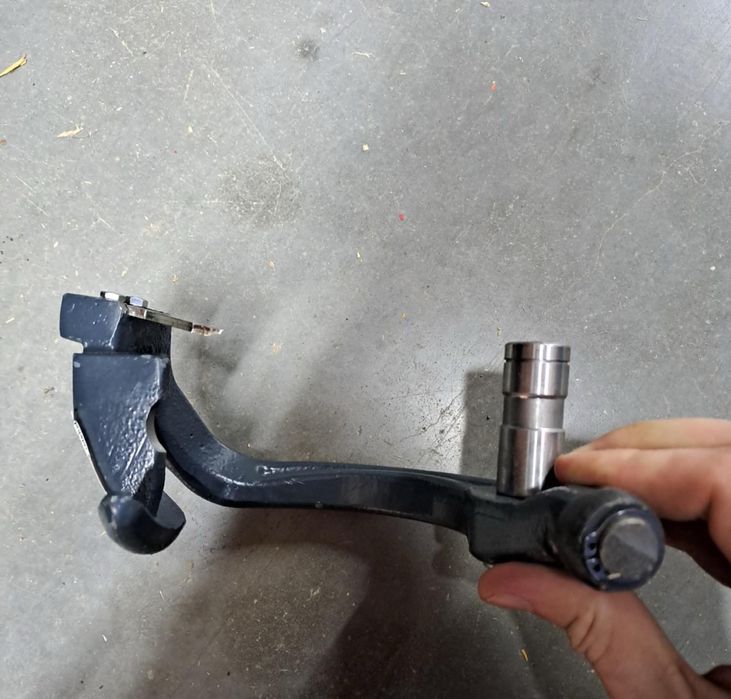 Degajor cutit balotiera