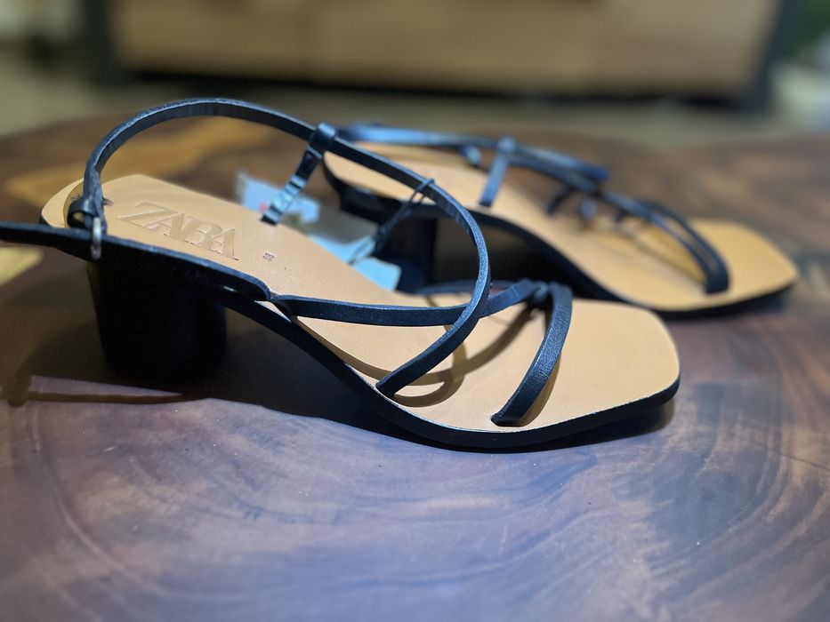 Sandale Zara de piele