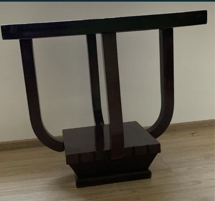 Masuta art-deco veche de 70 ani