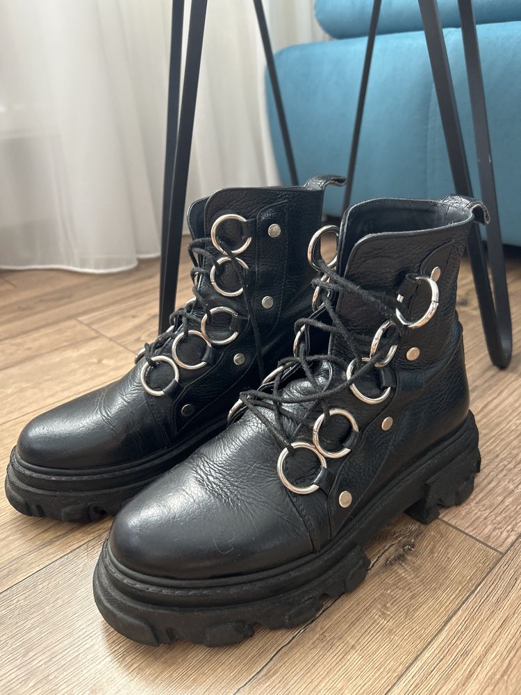 Ghete piele Rhizome