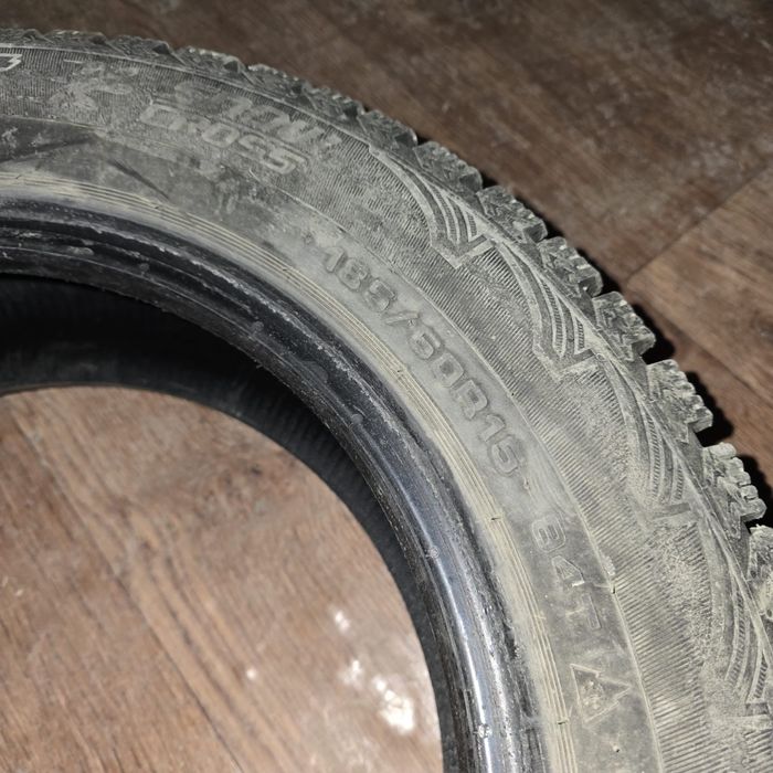Зимняя резина 185/60 R15, шипы