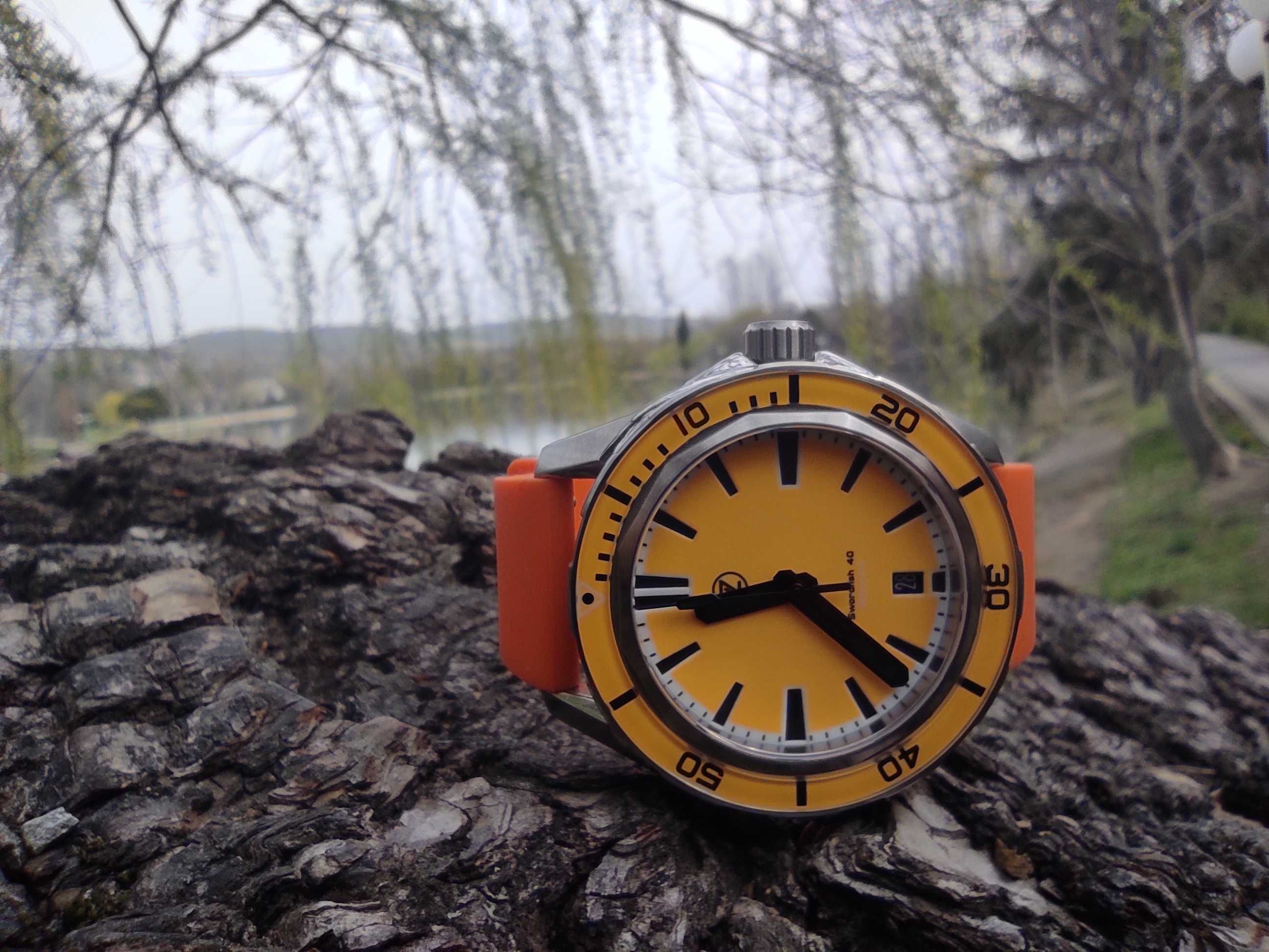 Часовник Zelos Swordfish 40mm, SS "Ember Orange"